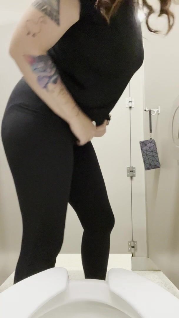 Quick pee before getting on my flight!