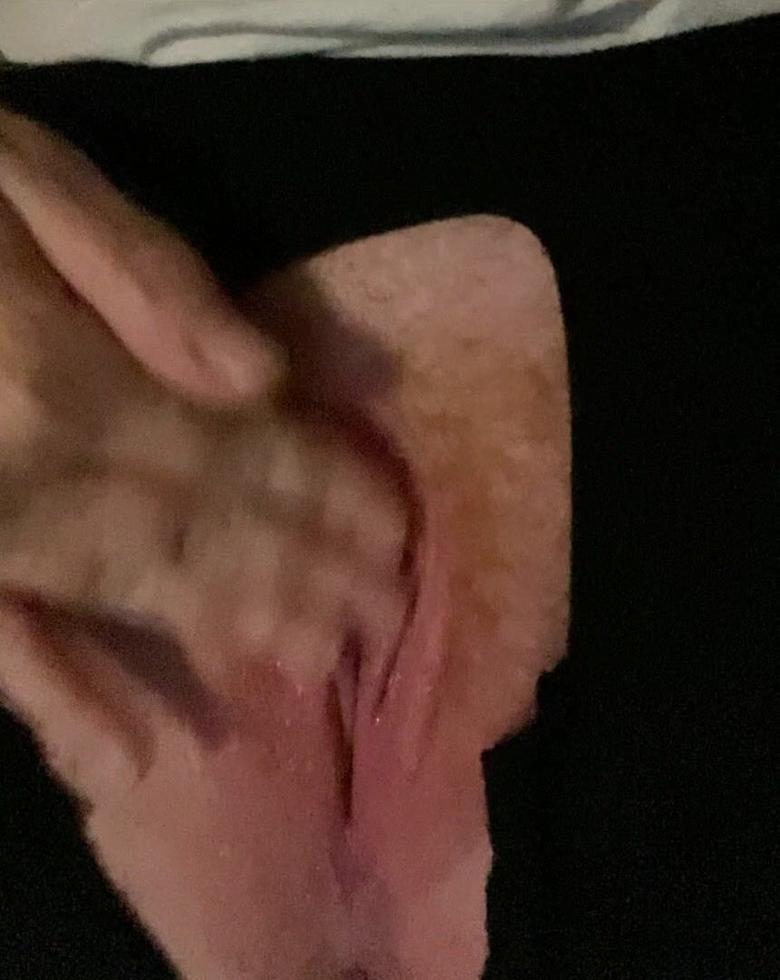 Squirt and pee while I rub my pussy