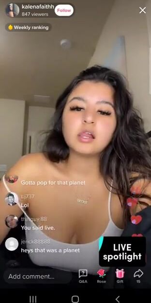 Someone sent $300 for this ???? no one join her live anymore