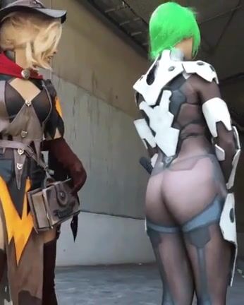 Mercy Buttslaps Genji (Overwatch)