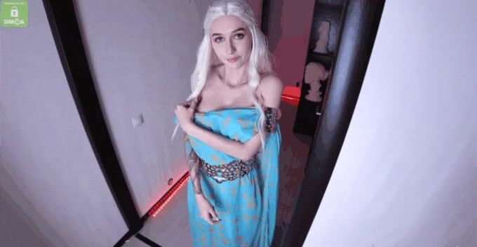 Daenerys Targaryen from Game of Thrones by Purple Bitch